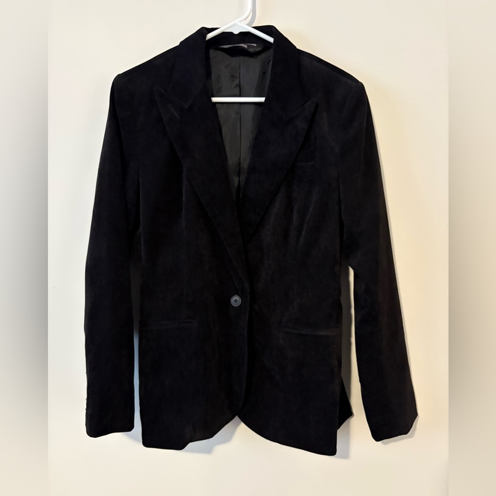 Black corduroy blazer. New without tags. Women’s Size 14.
